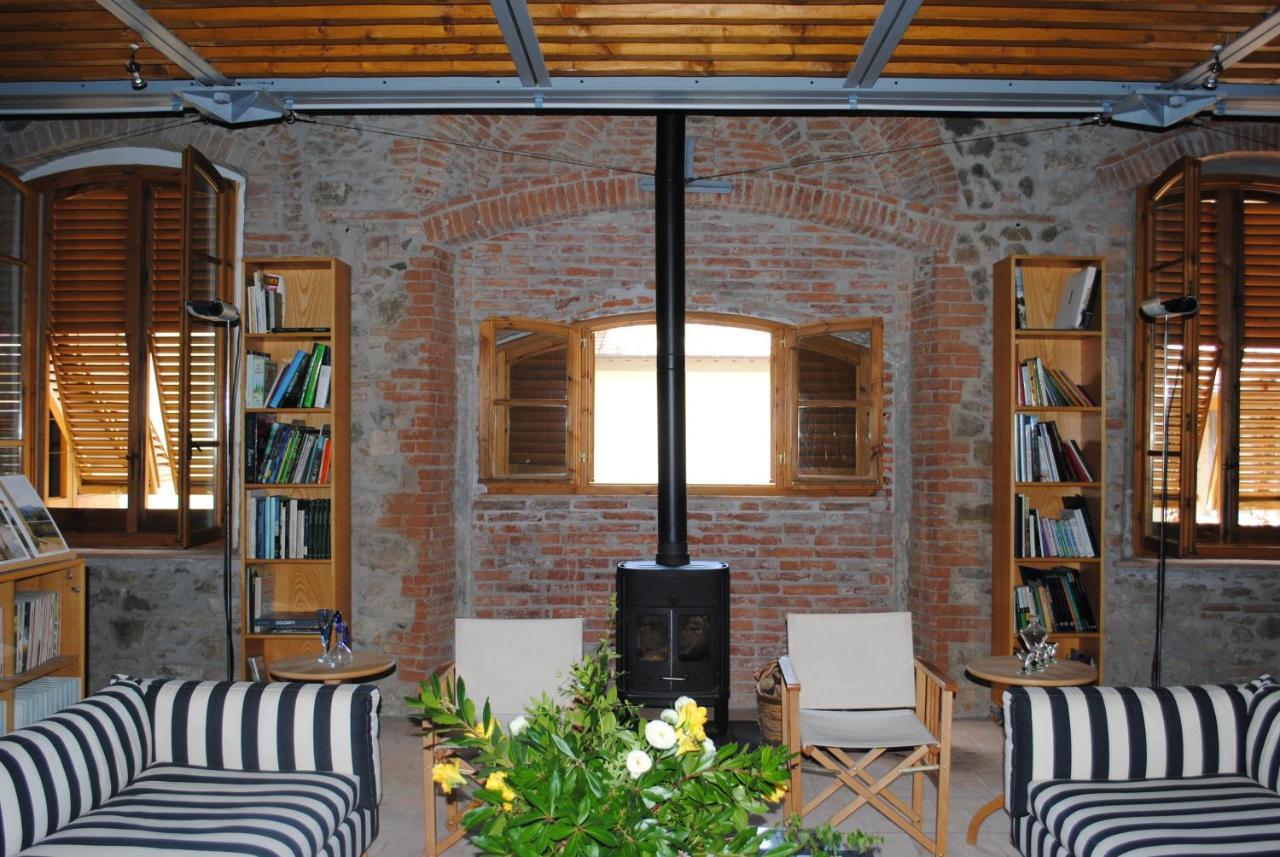 Fattoria Casamora - Suites Pian Di Sco Exterior photo
